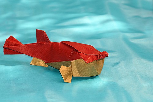 Origami Blowfish by Kashiwamura Takuro on giladorigami.com