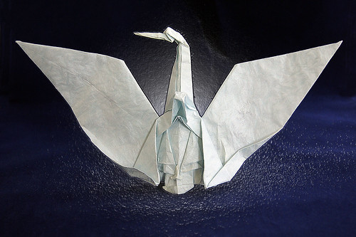 Origami Crane mask by Kawai Toyoaki on giladorigami.com