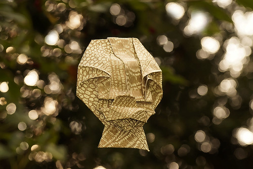 Origami Faith mask by Kawai Toyoaki on giladorigami.com