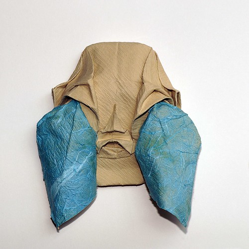 Origami Tearful mask by Kawai Toyoaki on giladorigami.com