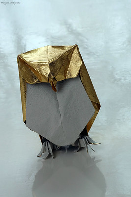 Origami Owl ver. 3 with legs by Tsuda Yoshio on giladorigami.com
