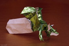 Origami Hatching dragon by Javier Vivanco on giladorigami.com