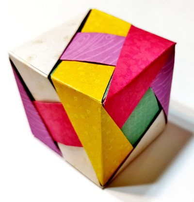 Origami Weave cube by Yossi Nir on giladorigami.com