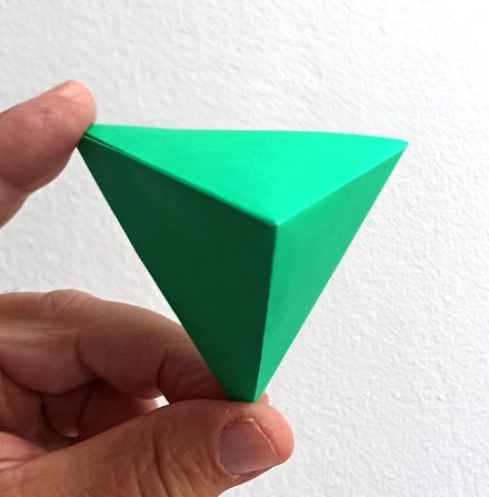 Origami Tetrahedron by Yossi Nir on giladorigami.com