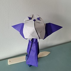 Origami Flying ball by Jiahui Li (Syn) on giladorigami.com