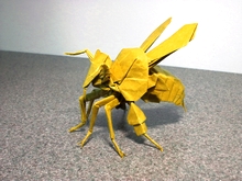 Origami Honey bee by Jong Yong Ik on giladorigami.com