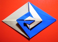 Origami Two-toned diamond by Sy Chen on giladorigami.com