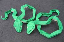 Origami Snake - green nauyaca by Roberto Muro on giladorigami.com