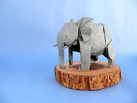 Origami African elephant by Nguyen Hung Cuong on giladorigami.com