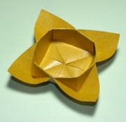 Origami Curly box by Traditional on giladorigami.com