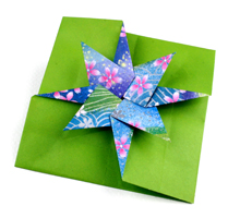 Origami Star purse or Message holder by Jose Meeusen (Krooshoop) on giladorigami.com