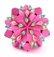 Origami Lana kusudama by Natalia Romanenko on giladorigami.com