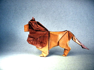 Origami Lion by Fernando Castellanos on giladorigami.com