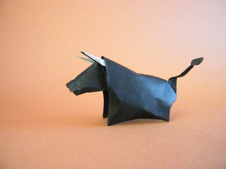 Origami Bull by Guillermo Garcia on giladorigami.com