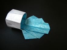 Origami Cup of water by Andrew Hudson on giladorigami.com