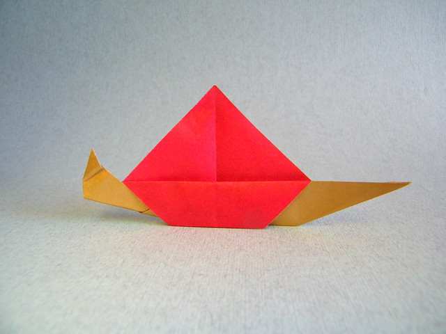 Origami Snail by Asahi Isamu on giladorigami.com