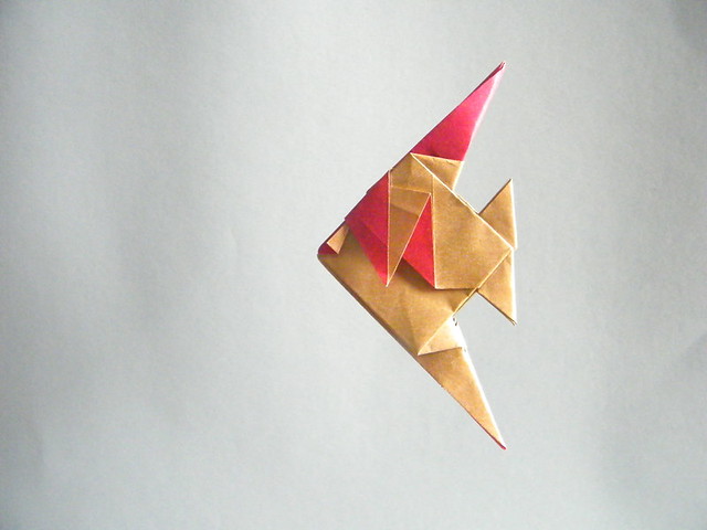 Origami Angelfish by Fumiaki Kawahata on giladorigami.com