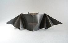 Origami Patty bat by Talo Kawasaki on giladorigami.com