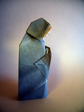 Origami Madonna and child by Eric Kenneway on giladorigami.com