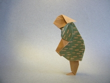 Origami Paddling woman by Eric Kenneway on giladorigami.com