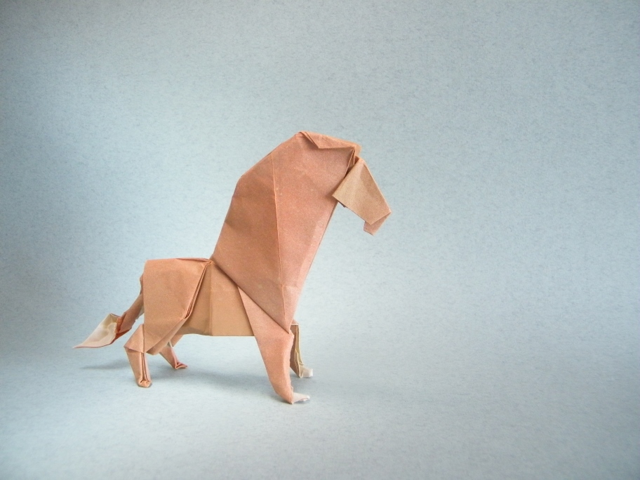 Origami Lion by Patricio Kunz Tomic on giladorigami.com