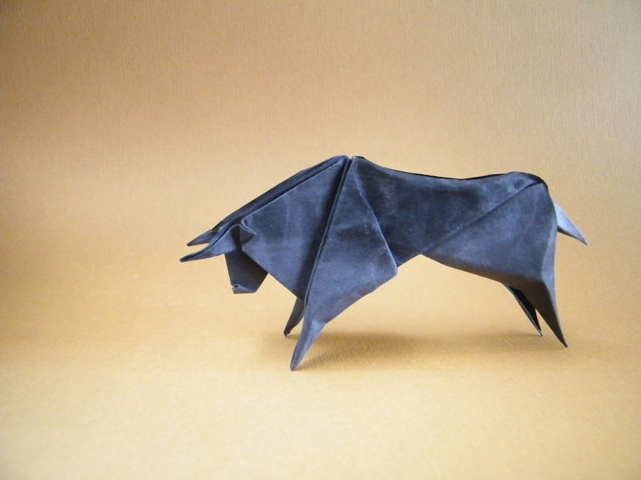 Origami Bull by Luigi Leonardi on giladorigami.com