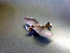 Origami Toy plane by Natanael Maudo on giladorigami.com