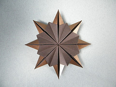 Origami Sunburst by Robert Neale on giladorigami.com