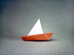 Origami Sailboat by Vicente Palacios on giladorigami.com