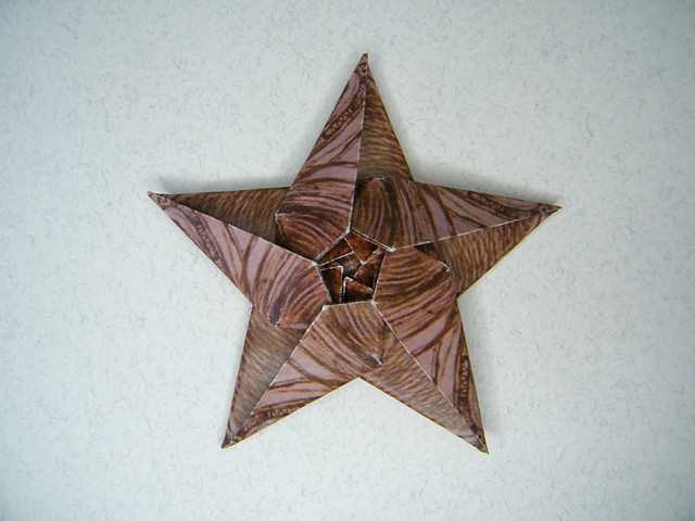 Origami Pop-up star by Jane Rosemarin on giladorigami.com