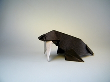 Origami Walrus by Yamada Katsuhisa on giladorigami.com