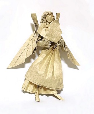 Origami Archangel Gabriel by Hojyo Takashi on giladorigami.com