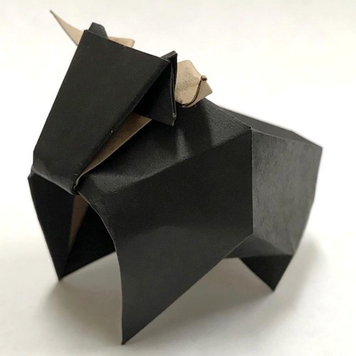 Origami Bull by Rob Snyder on giladorigami.com