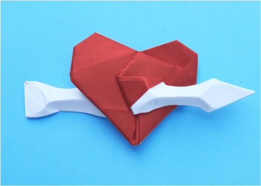 Origami Heart with arrow by Hadi Tahir on giladorigami.com