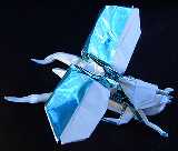 Origami Locust - Asiatic - flying by Seiji Nishikawa on giladorigami.com
