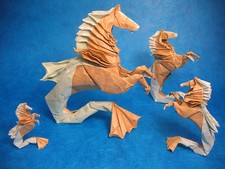 Origami Hippocampus by Roman Diaz on giladorigami.com
