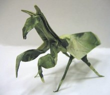 Origami Praying mantis by Robert J. Lang on giladorigami.com