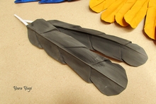 Origami Feather by Yara Yagi on giladorigami.com