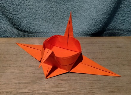 Origami Crane shaped container by Endo Kazukuni on giladorigami.com