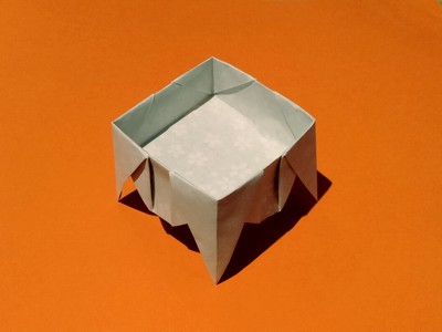 Origami Box-table by Jose Meeusen (Krooshoop) on giladorigami.com