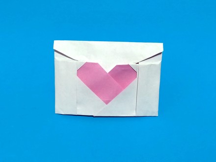 Origami Envelope with heart by Matsuno Yukihiko on giladorigami.com