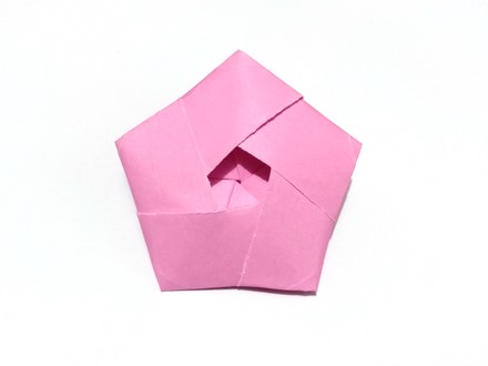 Origami Five-sided coaster 1 by Francisco Javier Caboblanco on giladorigami.com