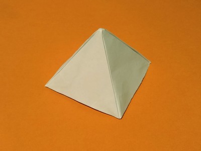 Origami Pyramid by Fumiaki Kawahata on giladorigami.com