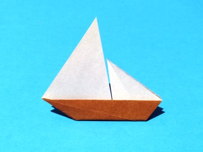 Origami Sailboat by Leon Recht on giladorigami.com