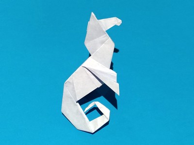 Origami Seahorse by Jim Adams on giladorigami.com