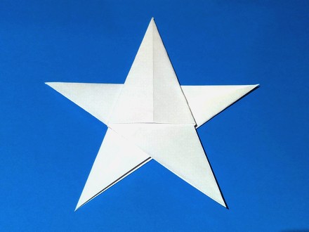 Origami Star - pentagram by Fujimoto Shuzo on giladorigami.com
