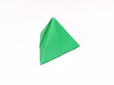 Origami Tetrahedron by Philip Shen on giladorigami.com