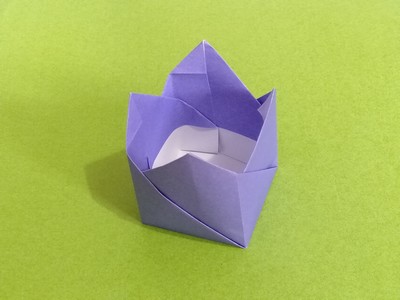 Origami Tulip box by Tomoko Fuse on giladorigami.com