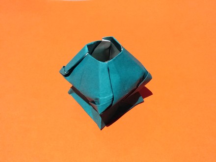 Origami Vase by Marc Kirschenbaum on giladorigami.com