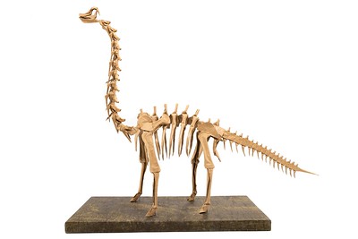 Origami Brachiosaurus skeleton by Fumiaki Kawahata on giladorigami.com